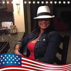 Meet your Posher, Leigh